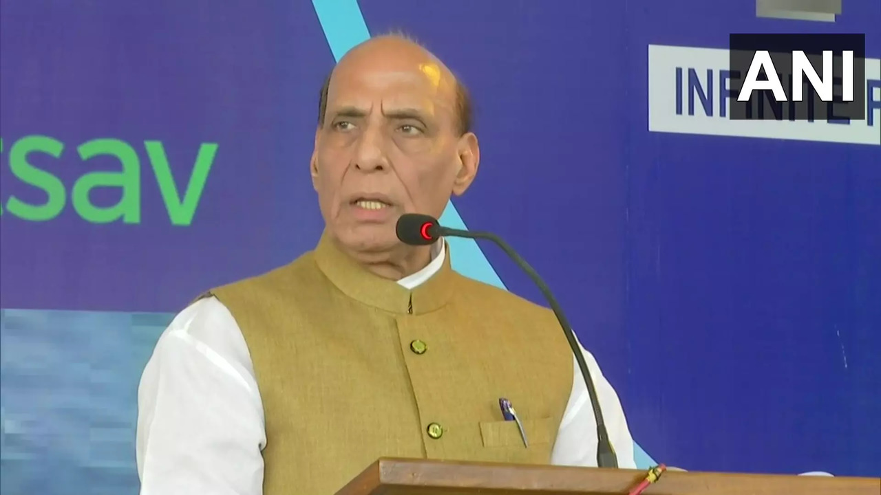 ​Defence Minister Rajnath Singh