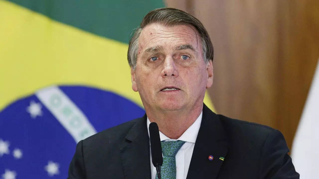 Jair Bolsonaro lanza campaña de reelección con excavaciones para su rival Lula da Silva