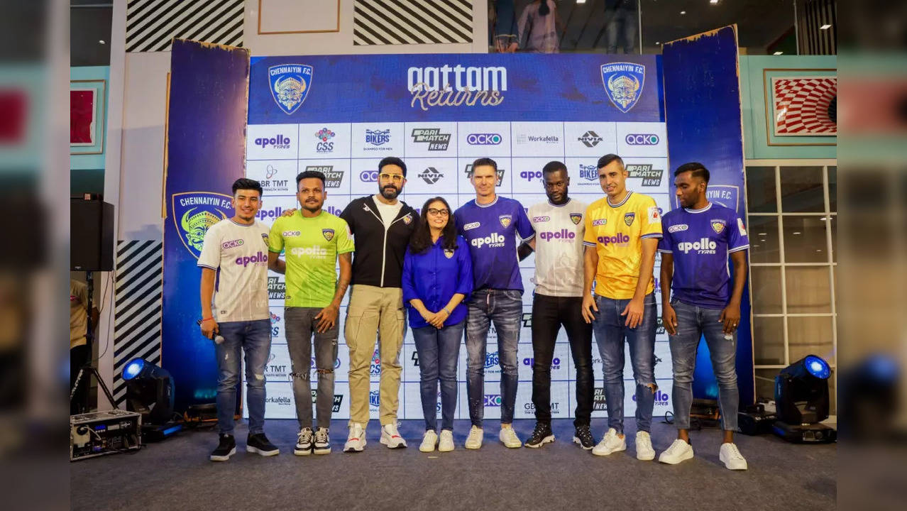 Chennaiyin FC fan kits