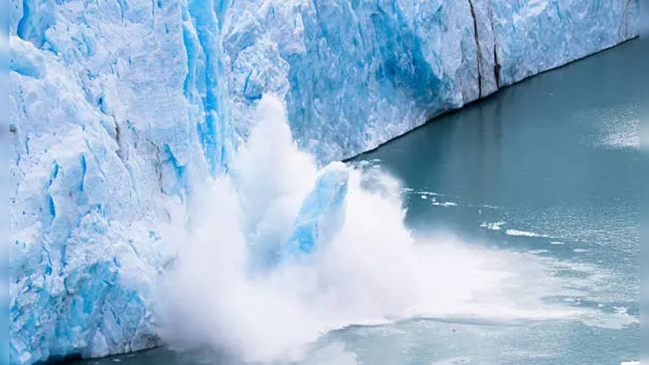 istockphoto-antarctica glacier melting