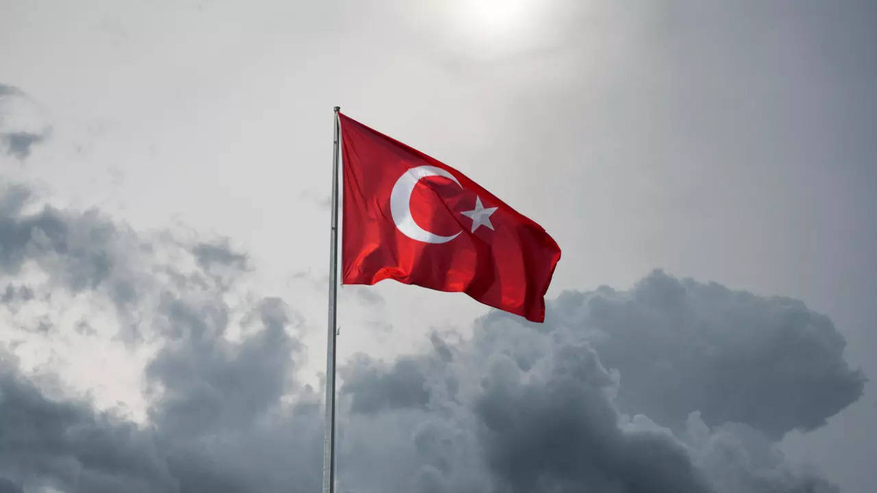Türkiye Enerji Bakanlığı, Türkiye’nin 9 Ağustos’ta Akdeniz’de doğalgaz arama çalışmalarına devam edeceğini söyledi.