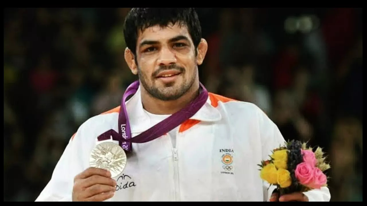 Wrestler Sushil dedicated his historic win to children who died in the Himachal Pradesh bus accident.