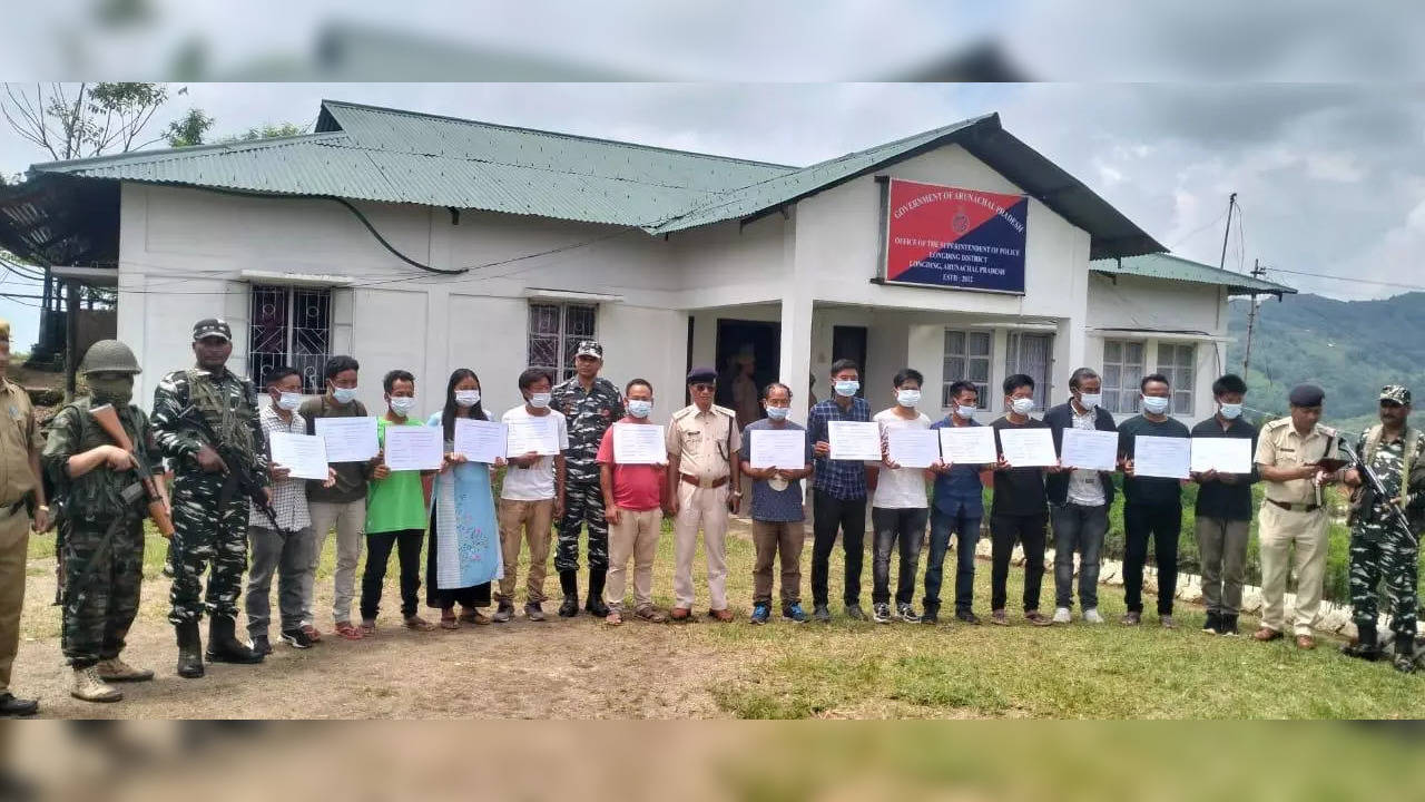 14 NSCN militants drop arms in Arunachal Pradesh