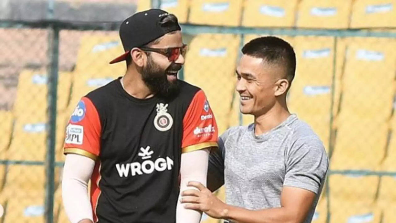 Sunil Chhetri and Virat Kohli had an epic conversation on Insta