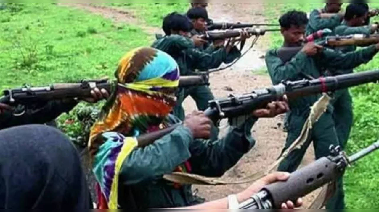 Maoists naxals