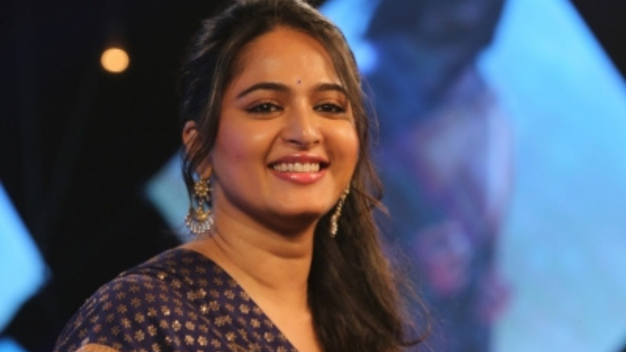 Anushka Shetty gains massive weight for her next; makers keeping tight  security to prevent any leak? | Entertainment News, Times Now