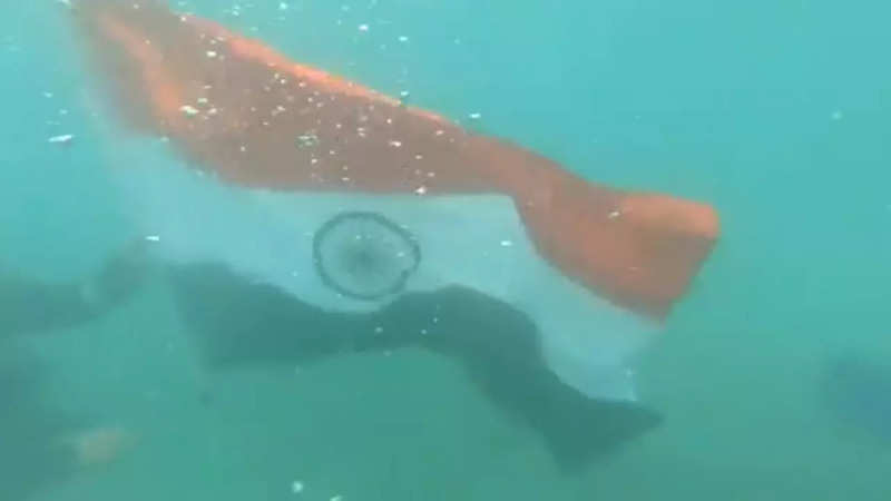 ICG performed underwater flag hoisting