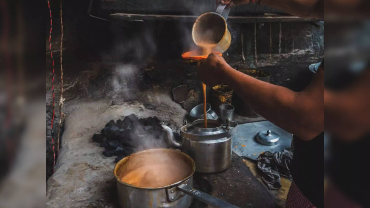 91-year-old Kerala woman runs tea stall, struggles to make ends meet