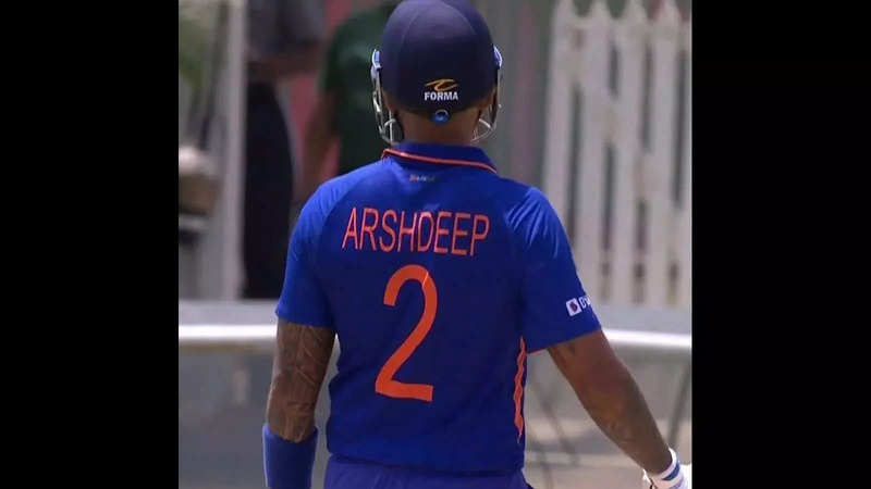 Suryakumar Yadav wore Arshdeep Singh's jersey in 2nd T20I
