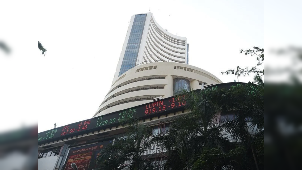 Sensex edges lower in early trade