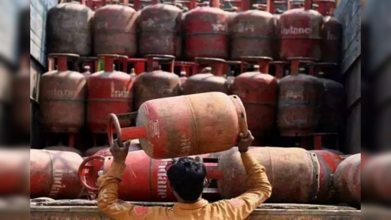 LPG benchmark rose 218% in last 2 years: Govt to Lok Sabha