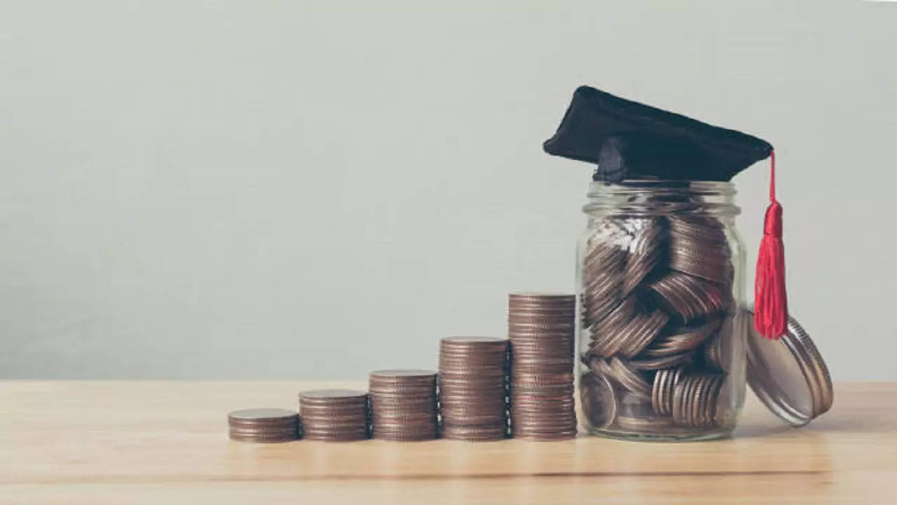 istockphoto-education finance