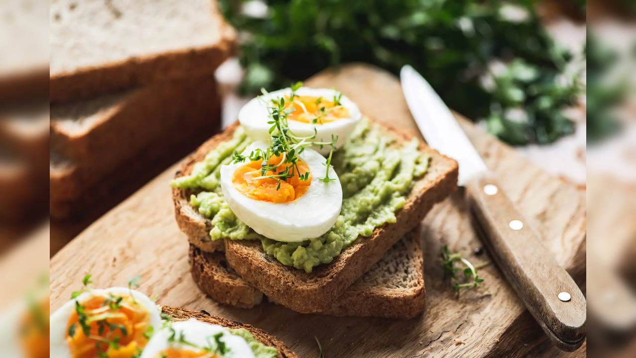 Doctors say that in order to gain maximum benefits from the intake of eggs, it is important to pair them with the right foods. Try cooking them in olive oil and enjoy with a side of avocados, whole-grain toast and a few roasted vegetables.