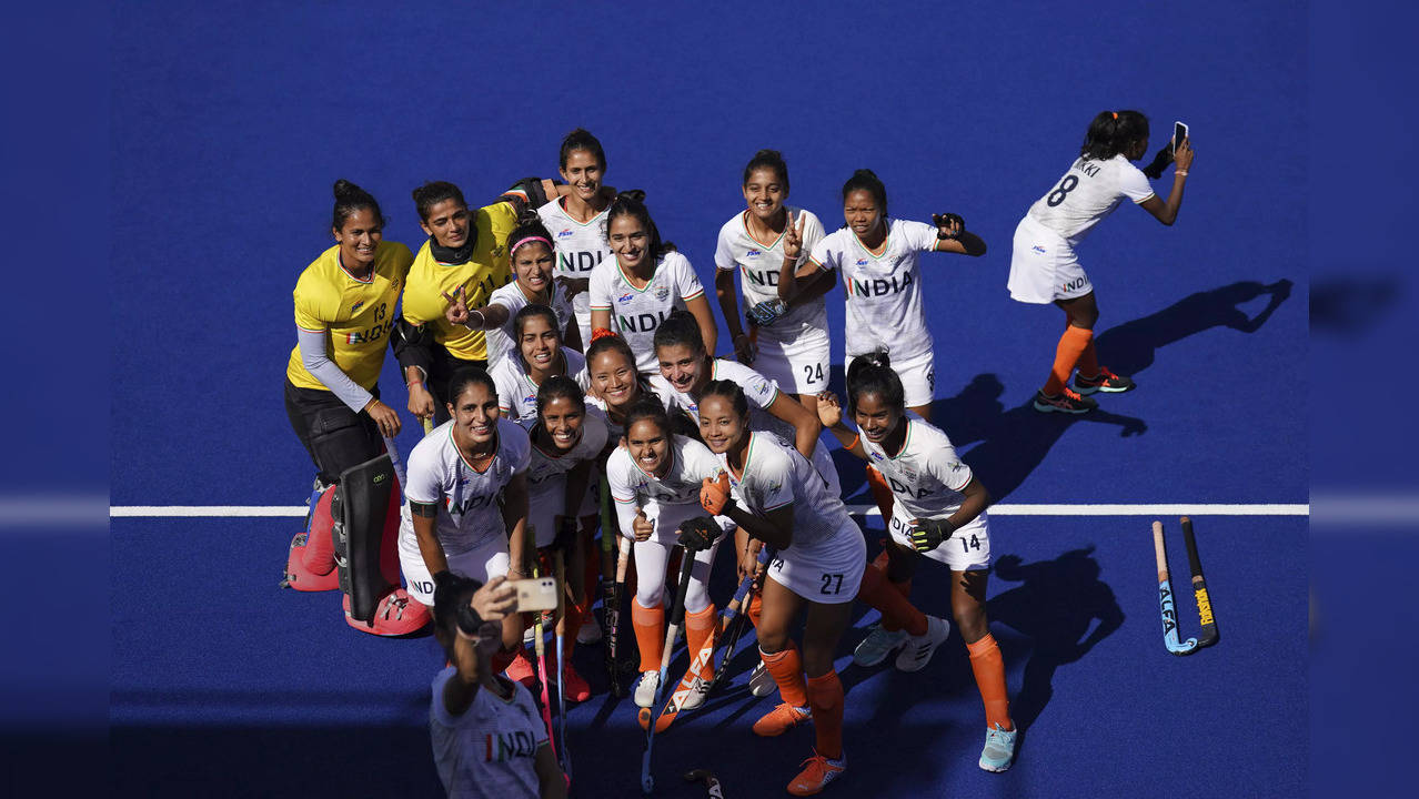 Indian women's hocket team bronze -AP