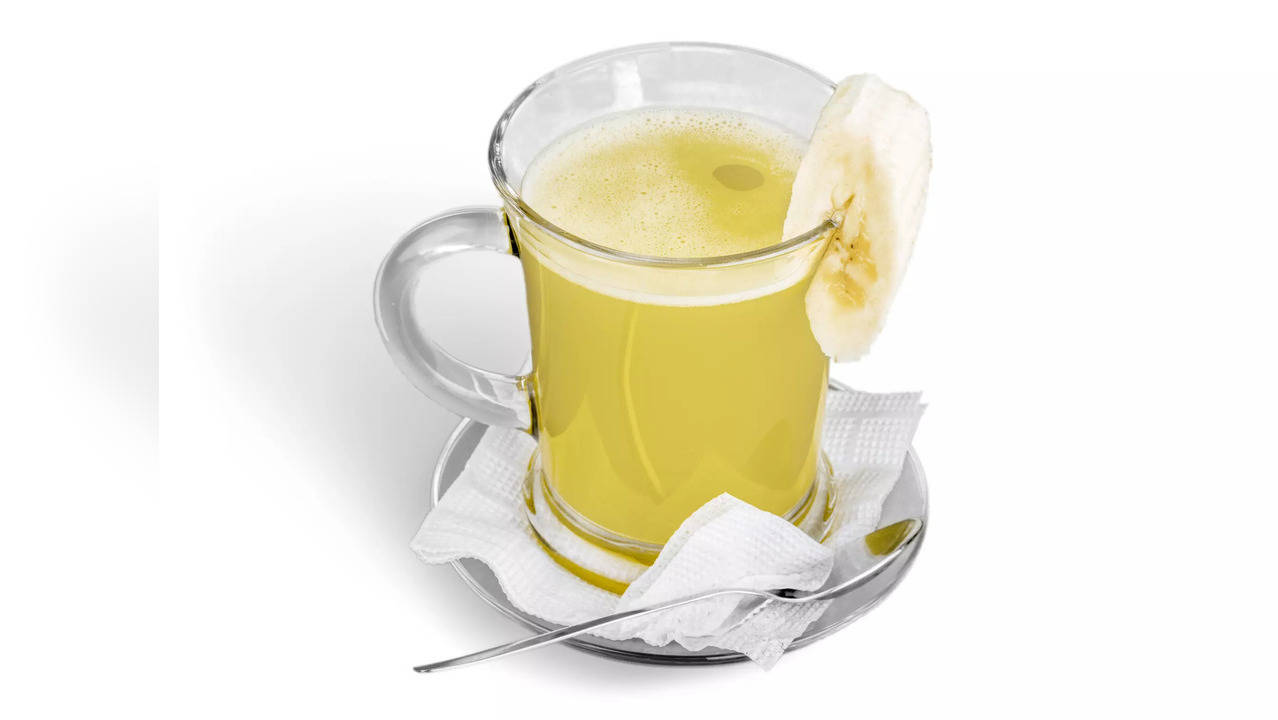 With vitamin A and C, drinking banana tea could be instrumental in improving vision and strengthening immunity.