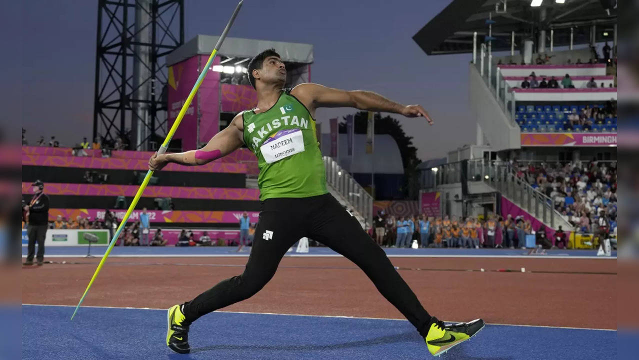 WATCH Pakistan's Arshad Nadeem record 90.18m throw in the men's