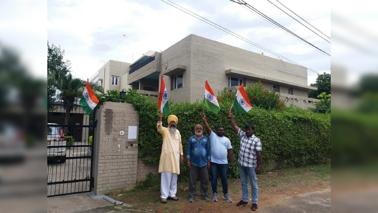 Tricolour unfurled at Khalistani leader Gurpatwant Pannu's house