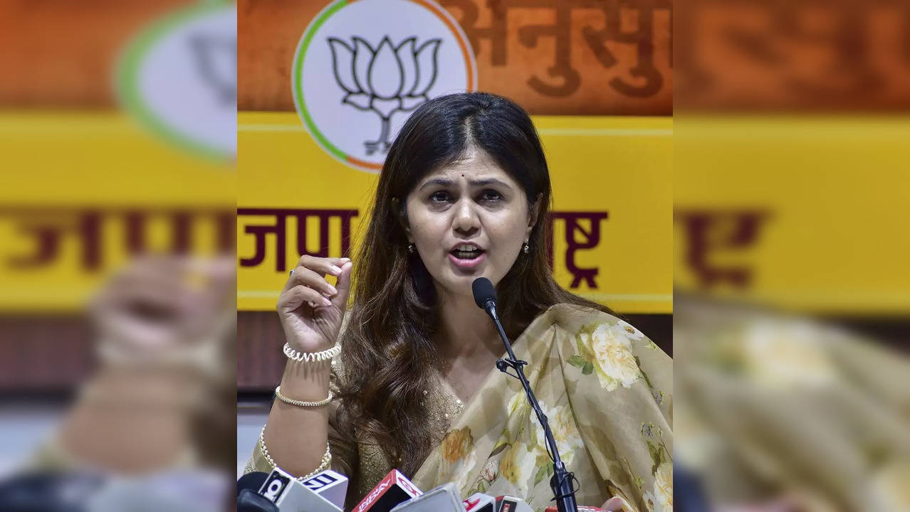 Mumbai: BJP National Secretary Pankaja Munde addresses media at BJP office, in M...