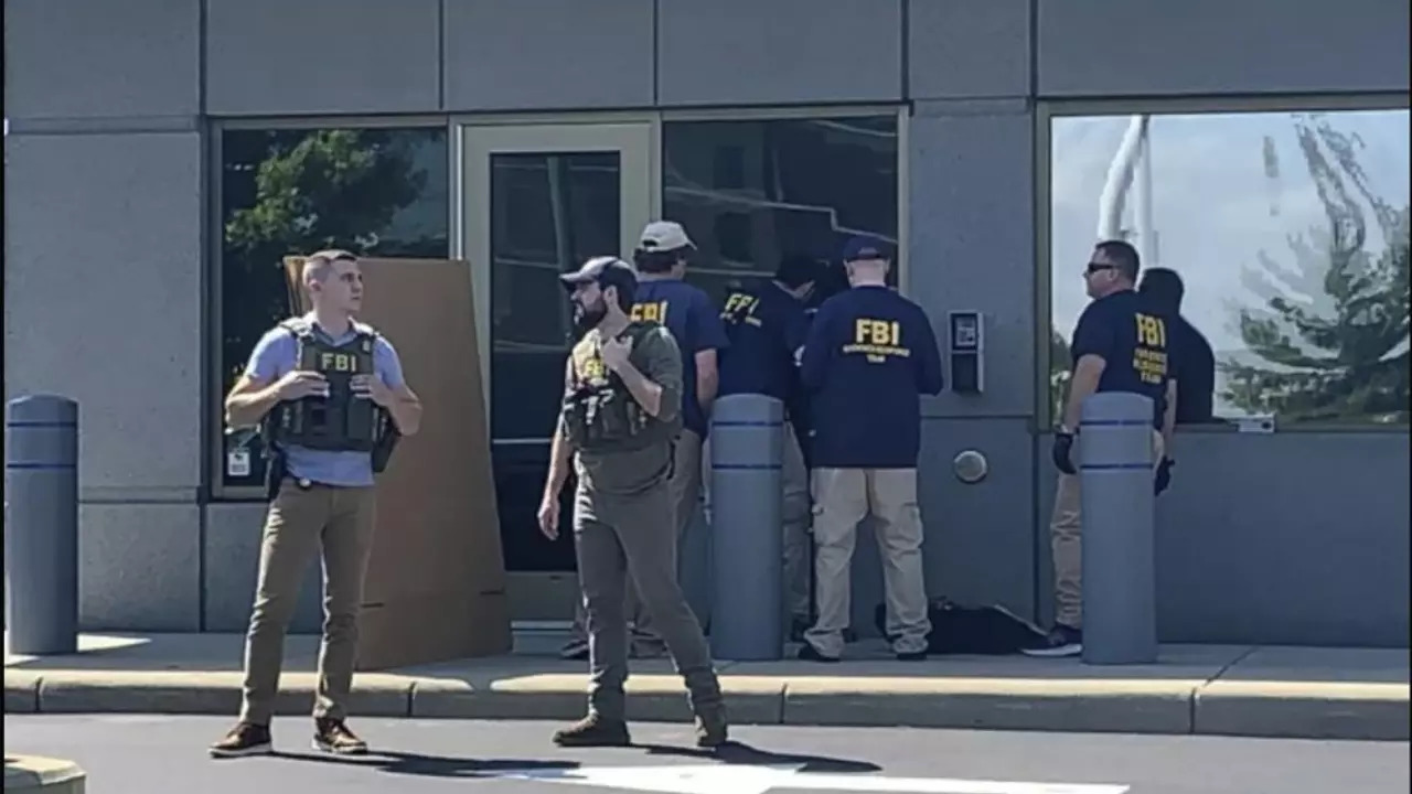 United States Armed Man Killed After Trying To Breach Fbi Office In