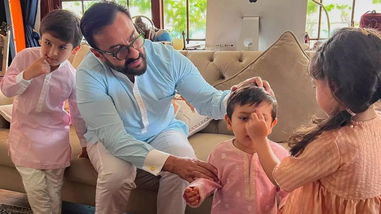 Taimur and Jeh twin in pink