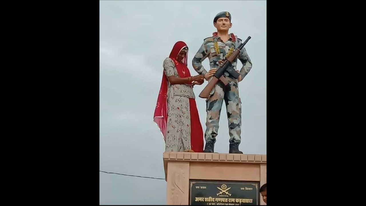 Woman ties a rakhi on martyred brother’s statue in Rajasthan