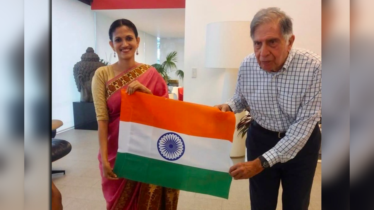 Ratan Tata receives tricolour as part of govt's Ghar Ghar Tiranga campaign