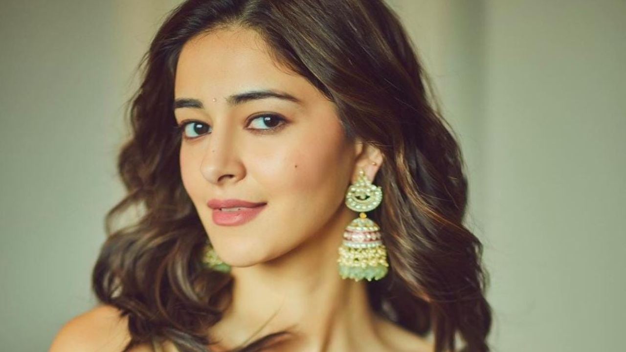 Liger Actress Ananya Pandey Looks Like A Doll In Autumn Leaves Lehenga ...