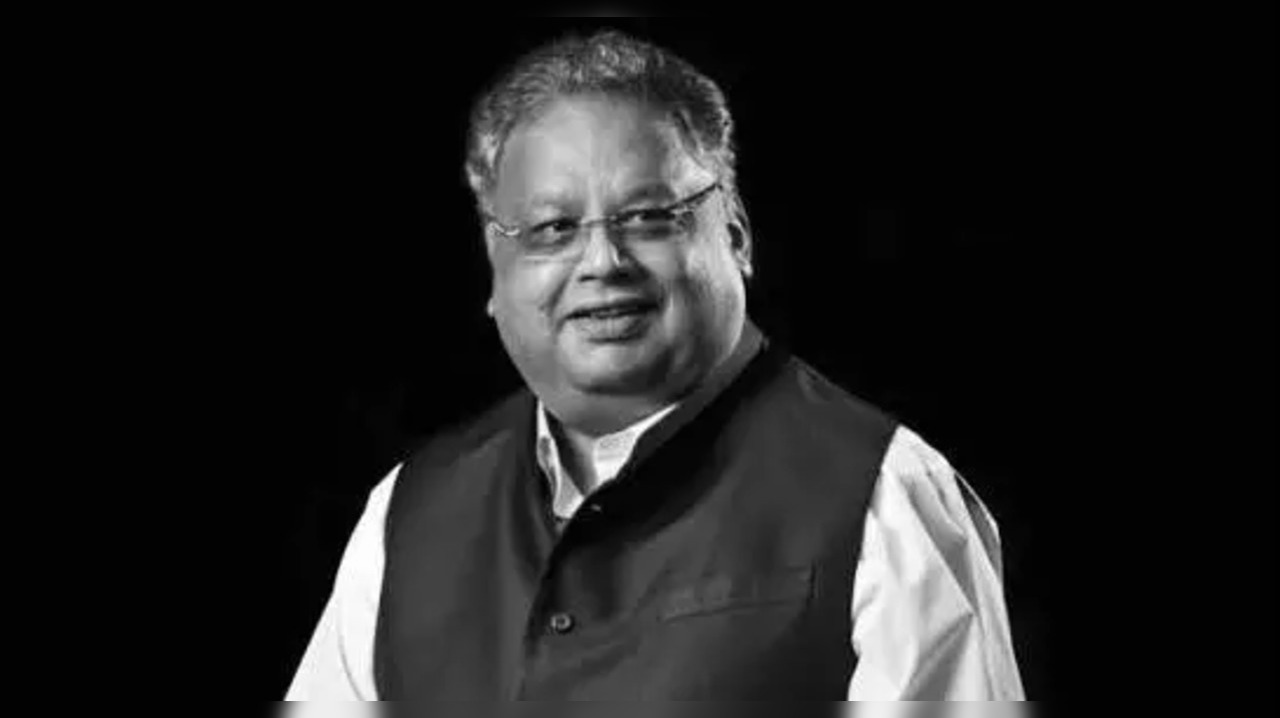 Condolences pour in after Rakesh Jhunjhunwala's death