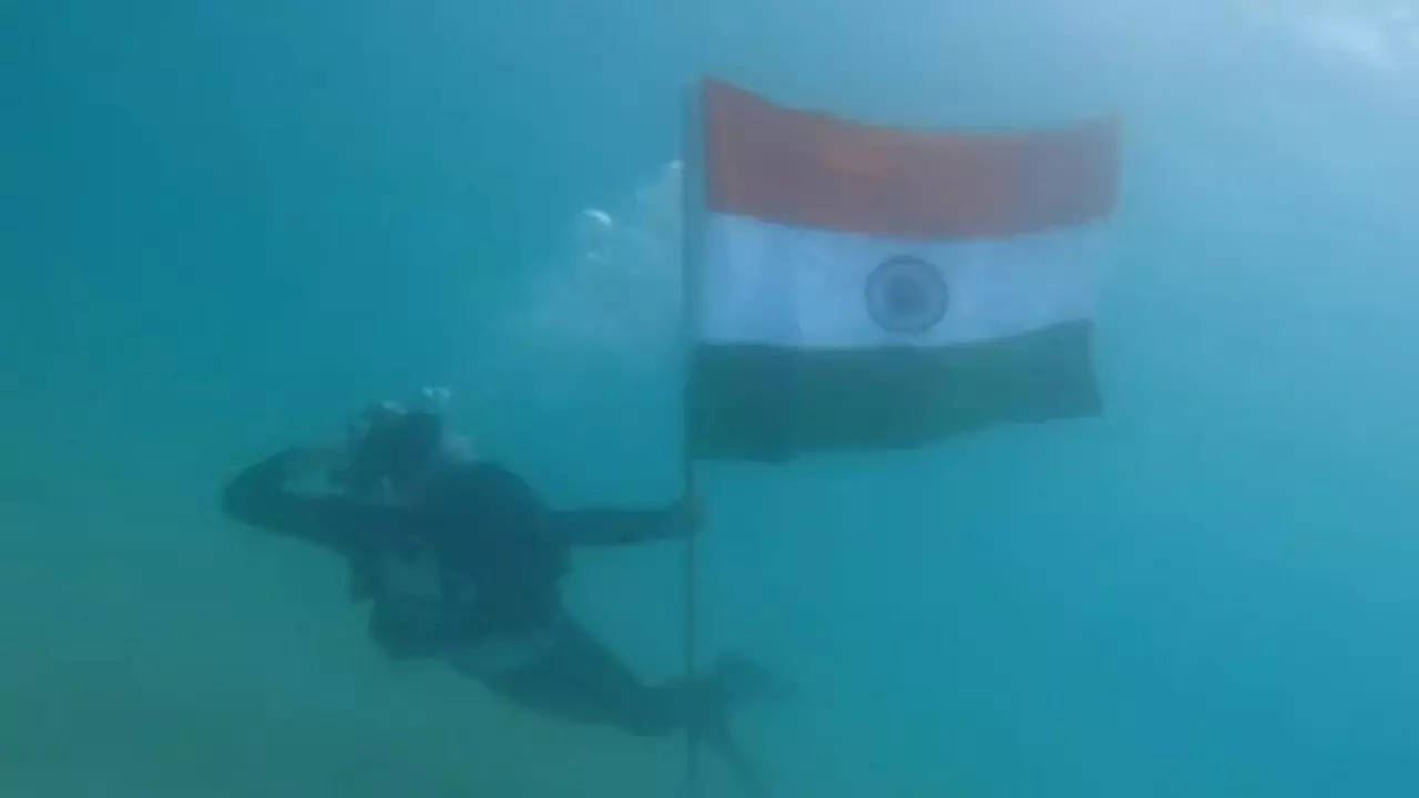 indian flag underwater