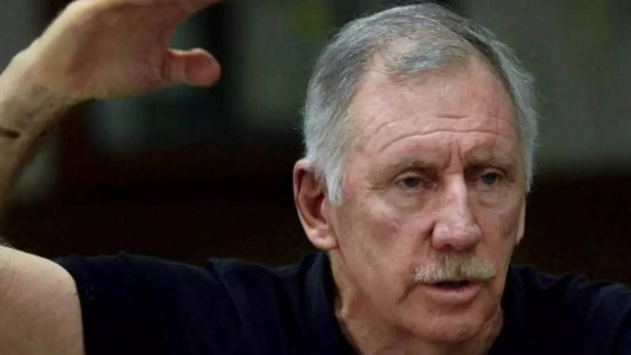 Ian Chappell AP