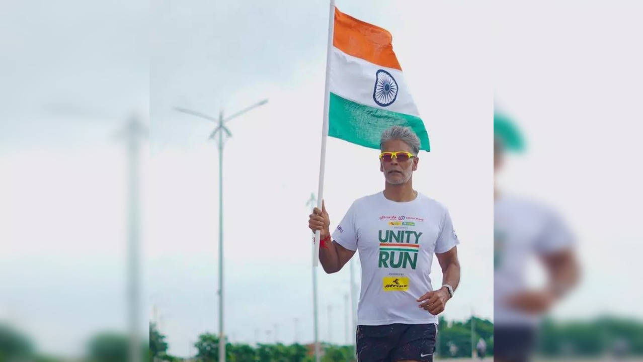 Milind Soman has raised the fitness at mid-50s benchmark yet again by running a Jhansi fort to Delhi’s Red Fort marathon on Independence Day. (Photo credit: Milind Soman/Instagram)