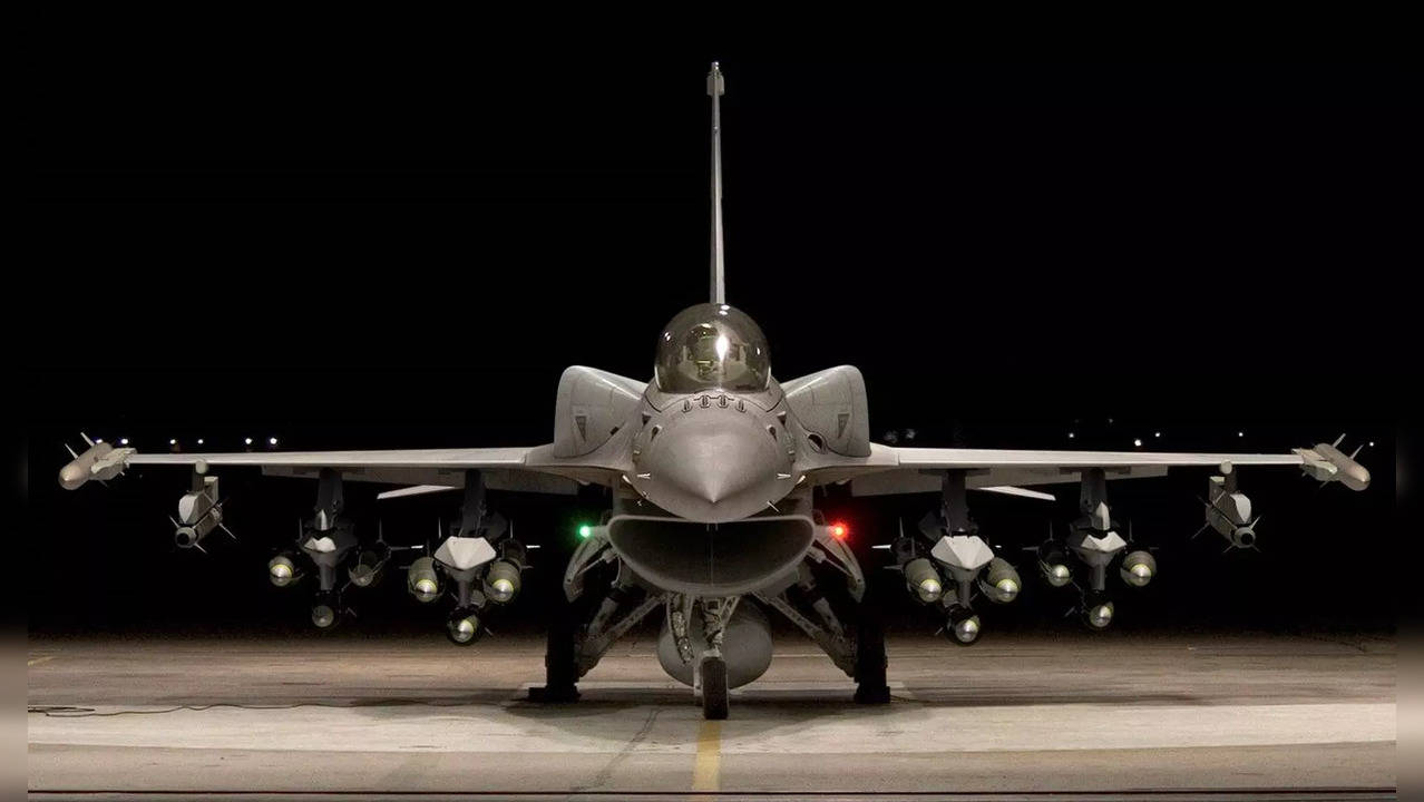 F-16V fighter jet