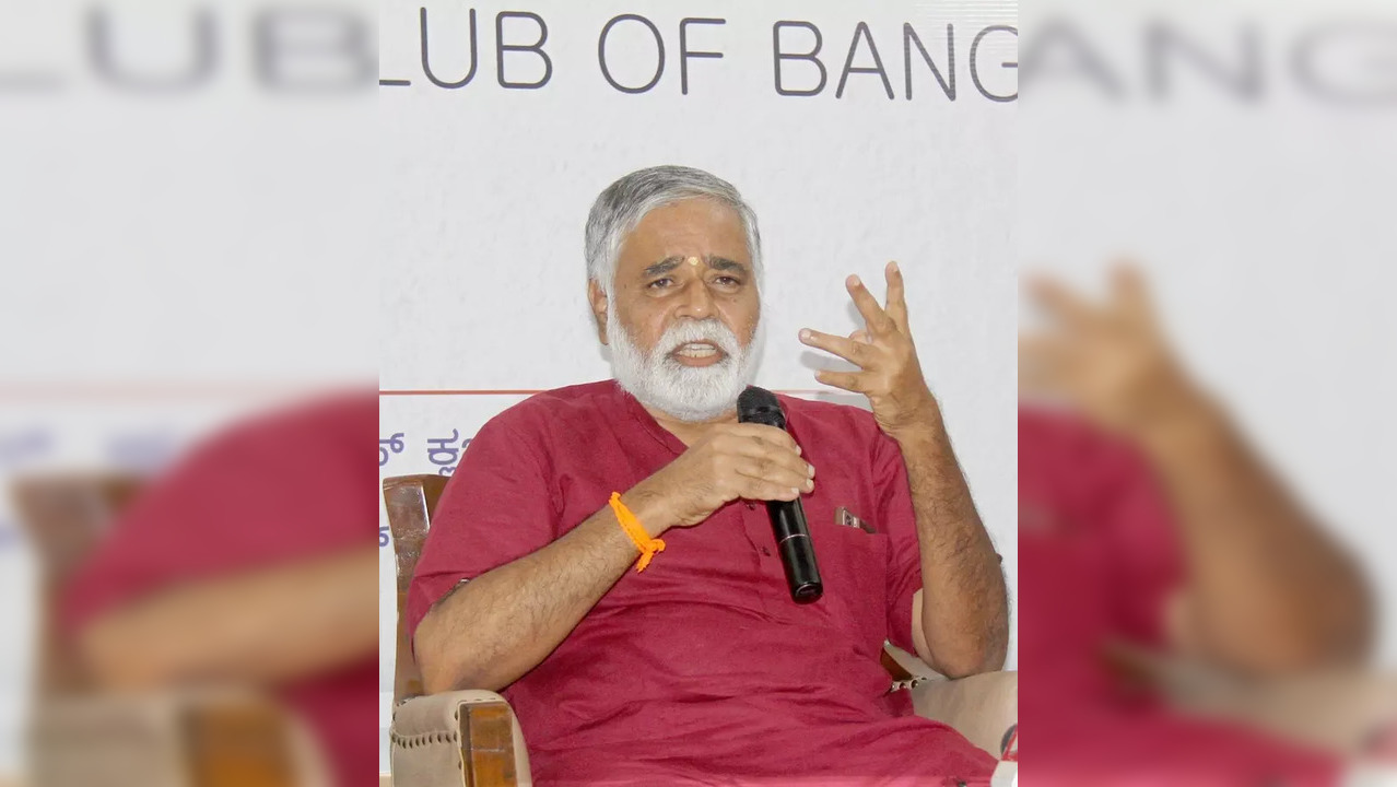 Bengaluru: Karnataka Education Minister BC Nagesh addresses during a meet the press programme at Press Club in Bengaluru on Tuesday, July 19, 2022. (Photo: Dhananjay Yadav/IANS)