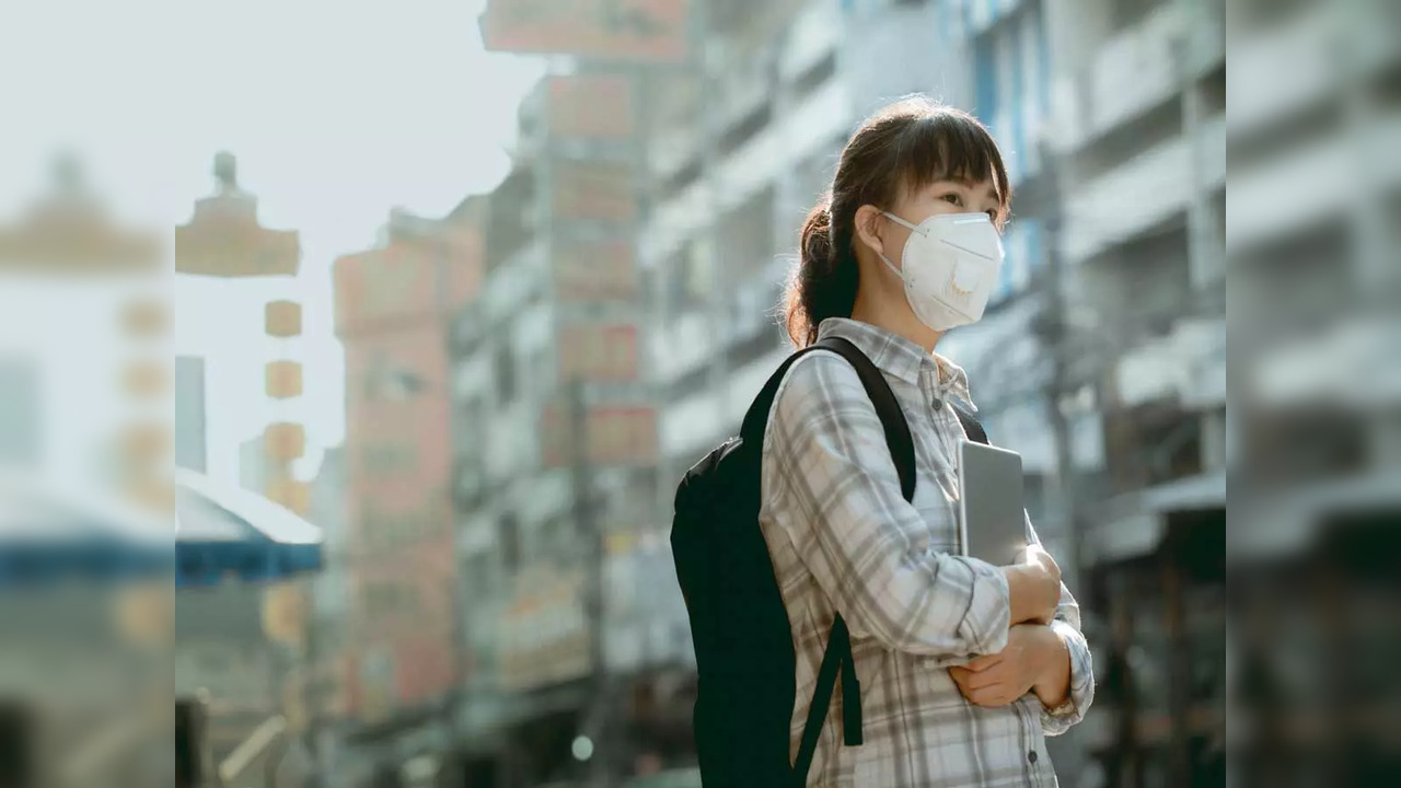 Student wearing mask