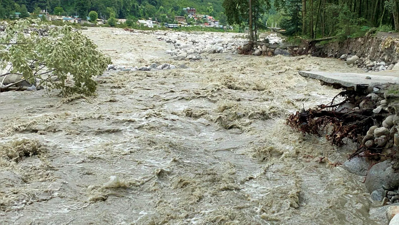 cloud burst dehradun