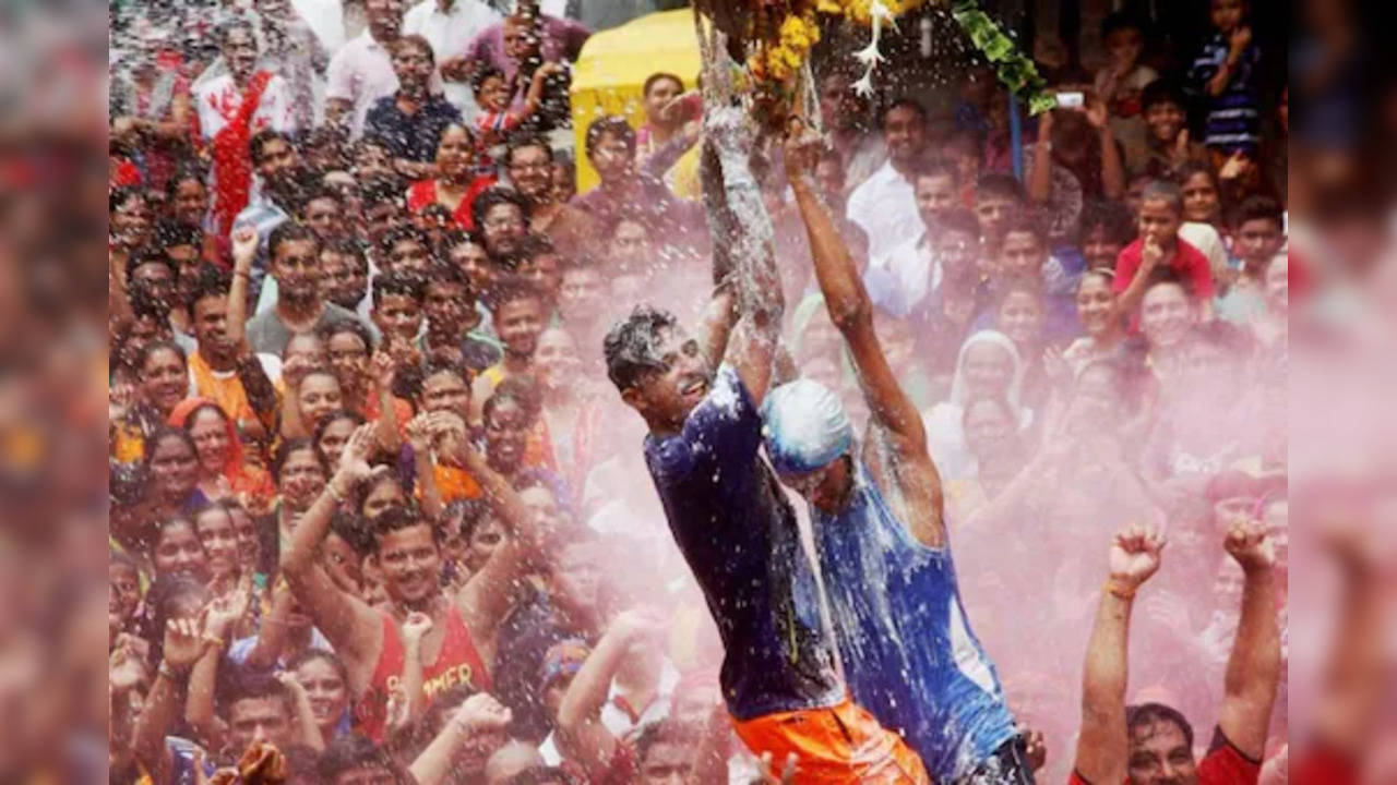 dahi-handi-maharashtra-PTI.