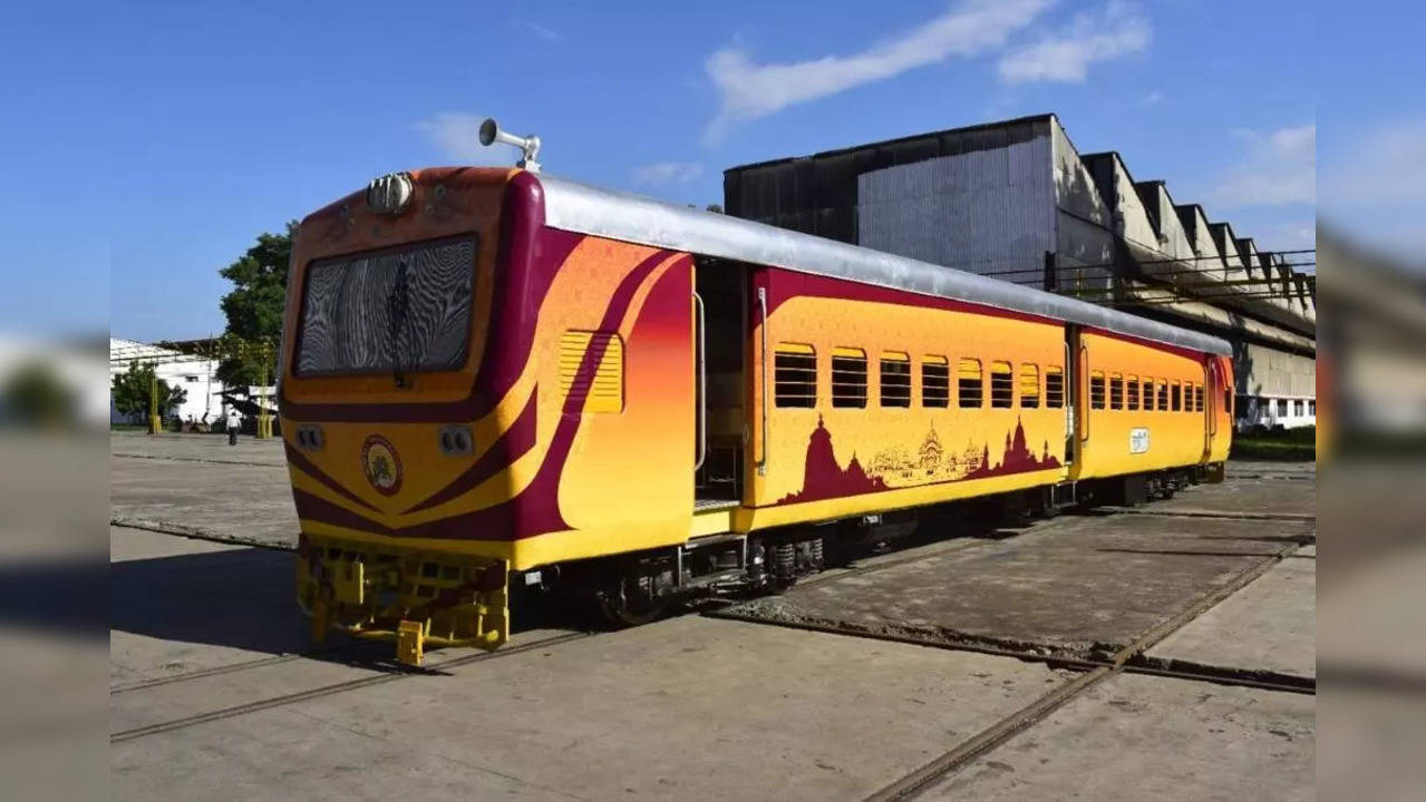 Mathura-Vrindavan railbus