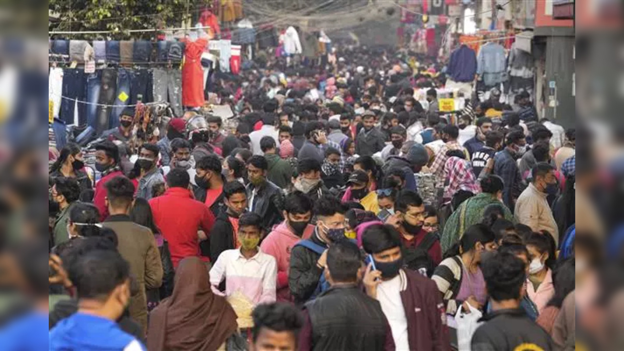 crowd - sarojini delhi PTI.