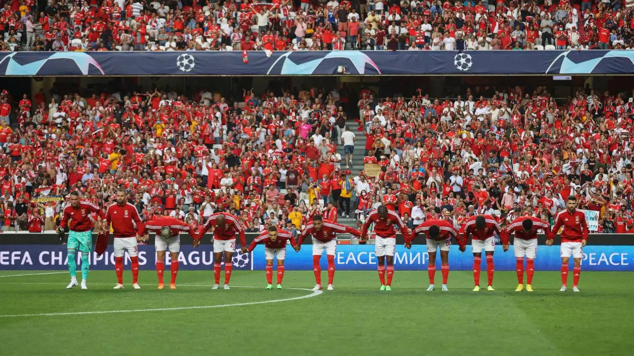 SLBenfica UCL qualifier twitter photo