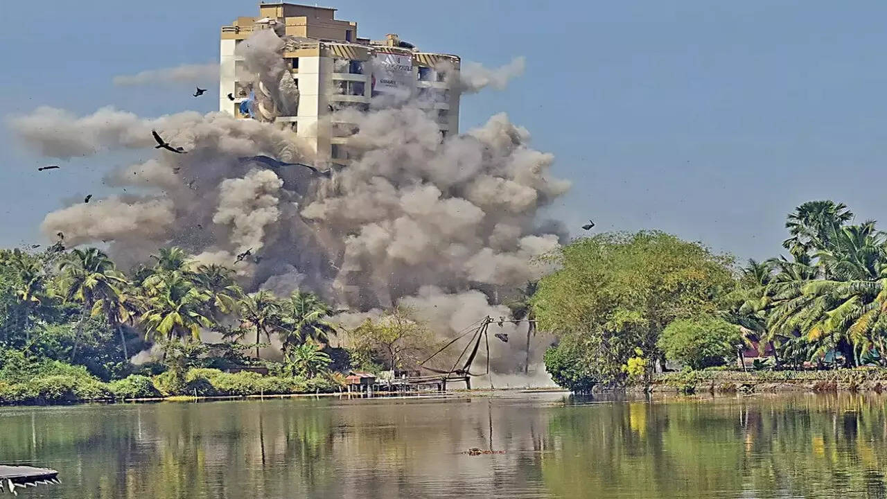 Maradu demolition