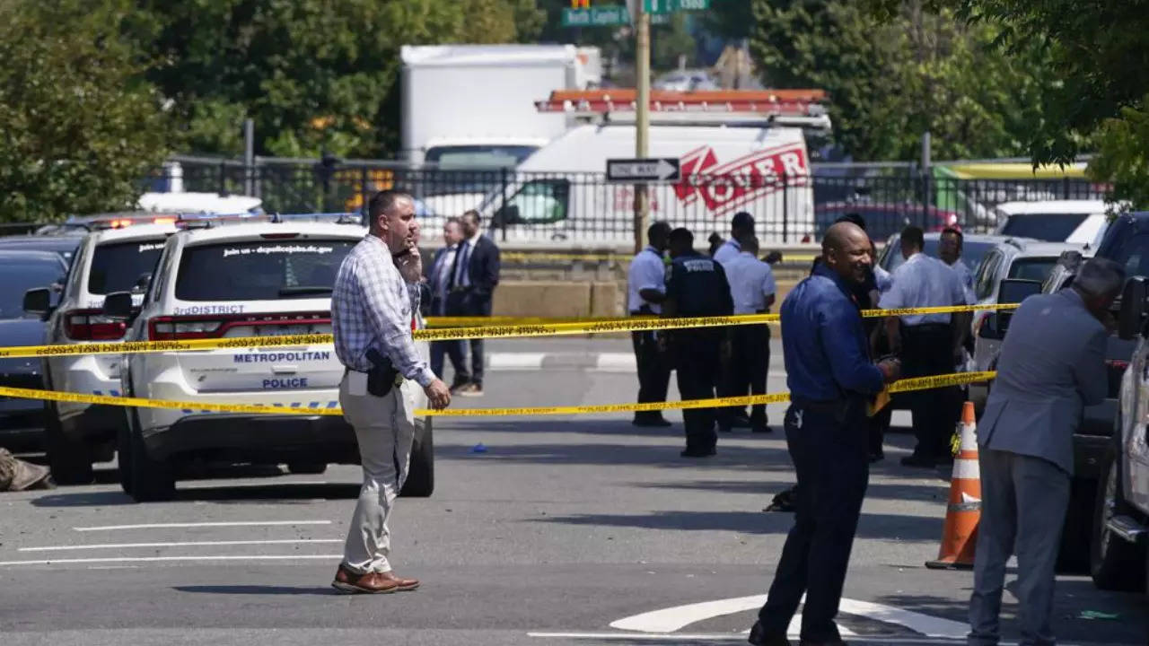 United States: At least 2 killed, 3 injured in Washington DC mass shooting