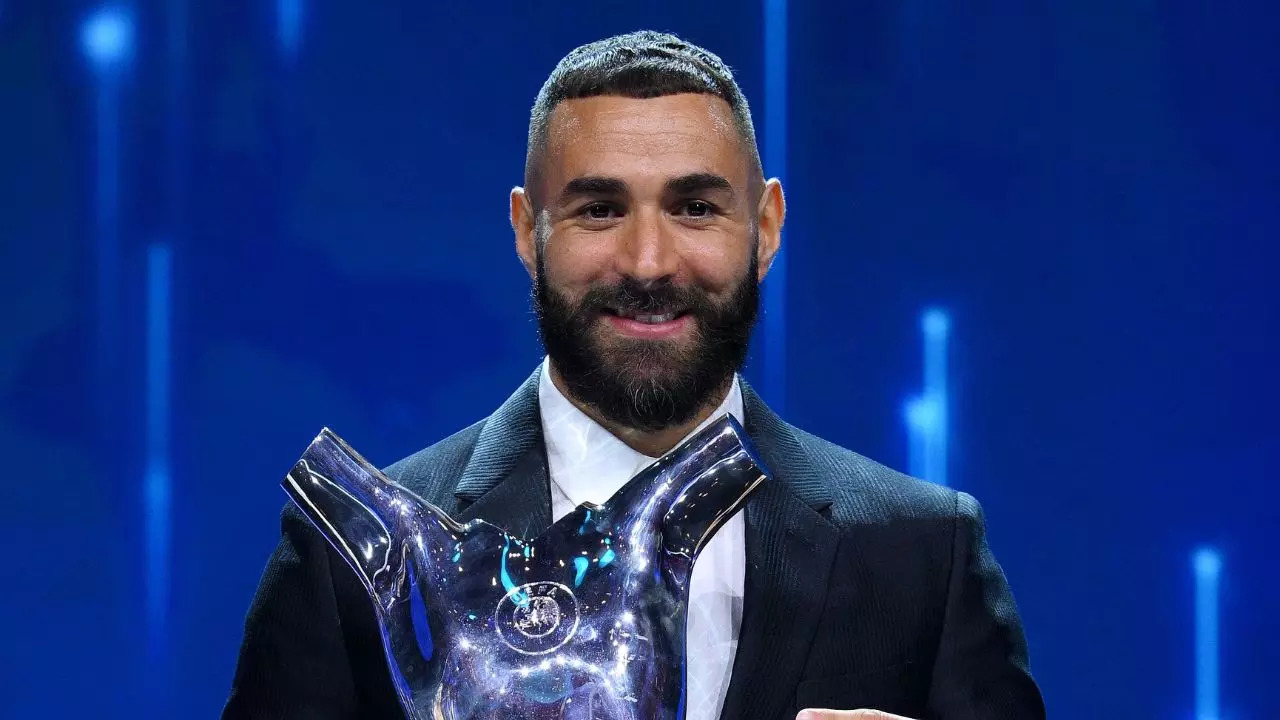 Benzema ChampionsLeague UEFA POTY 2022 twitter photo