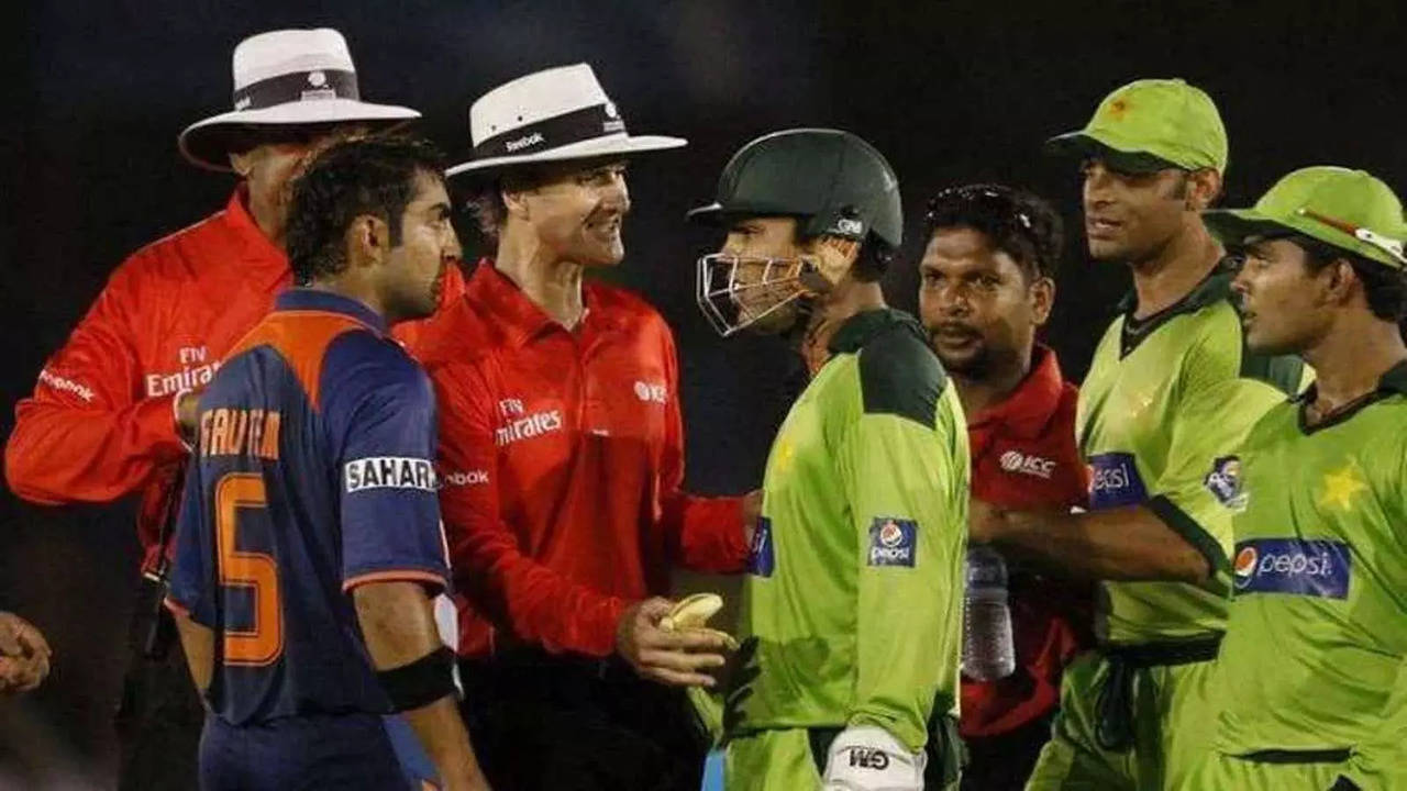 Gautam Gambhir had an altercation with Kamran Akmal in 2010 Asia Cup