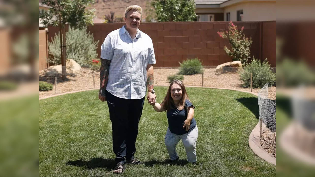 US couple sets greatest height difference record with nearly 3ft