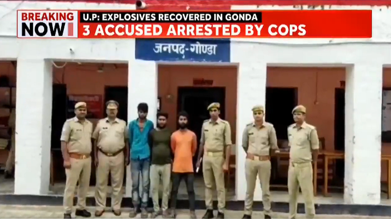 Gonda: [WATCH] UP Police recovers massive cache of explosives in Gonda ...