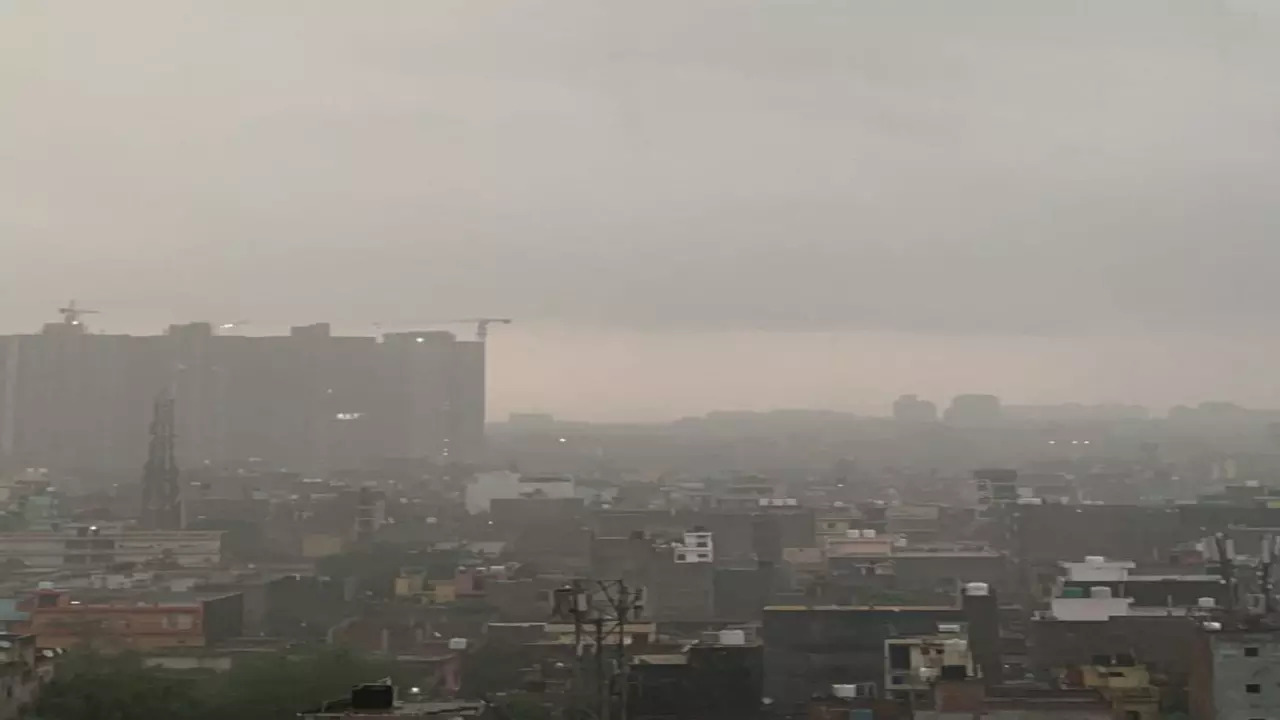 Noida Rain