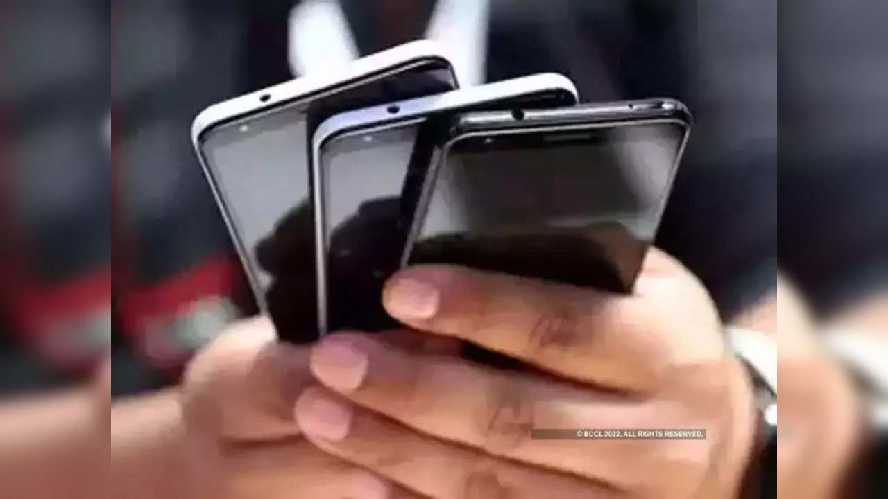 No plans to ban low-cost foreign smartphone in country: Govt clarifies