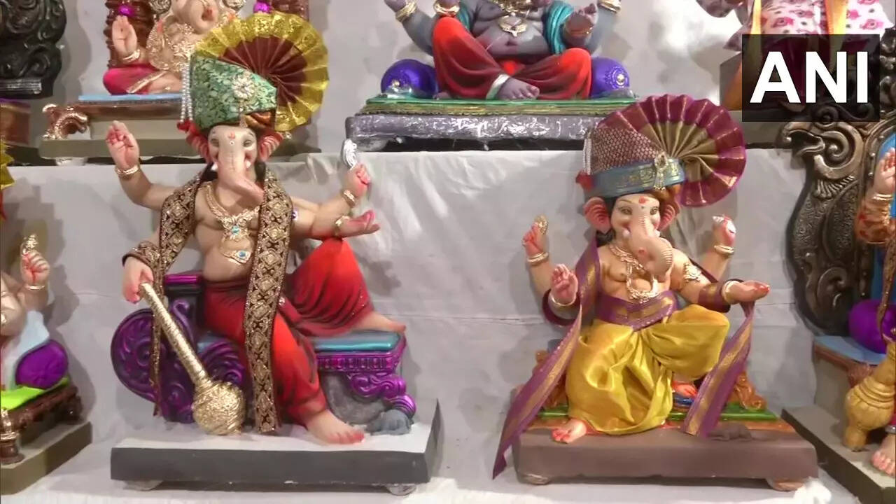 Ganesh idols in Hyderabad markets