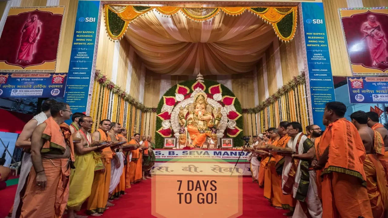 Mumbai’s richest Ganeshotsav Mandal buys record insurance of Rs. 316 crores