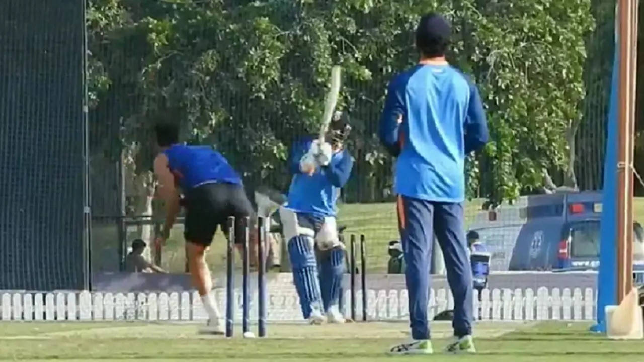 Rishabh Pant helicopter shot